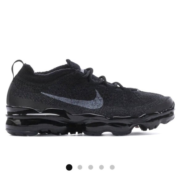 Nike Shoes - Nike Vapormax Sneaker "EUC"